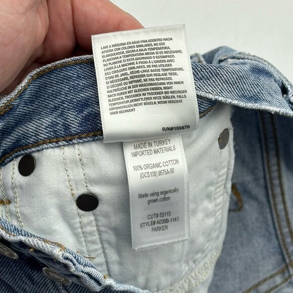 AGOLDE Parker Vintage Cut Off in Riptide Size 28 Button Fly Cotton Denim Shorts - Picture 9 of 9